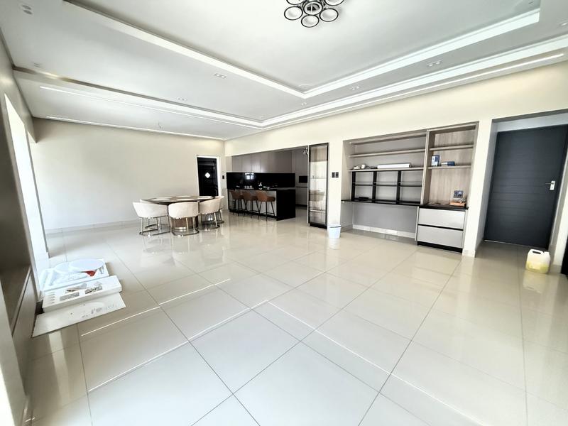 5 Bedroom Property for Sale in Tafelzicht Western Cape